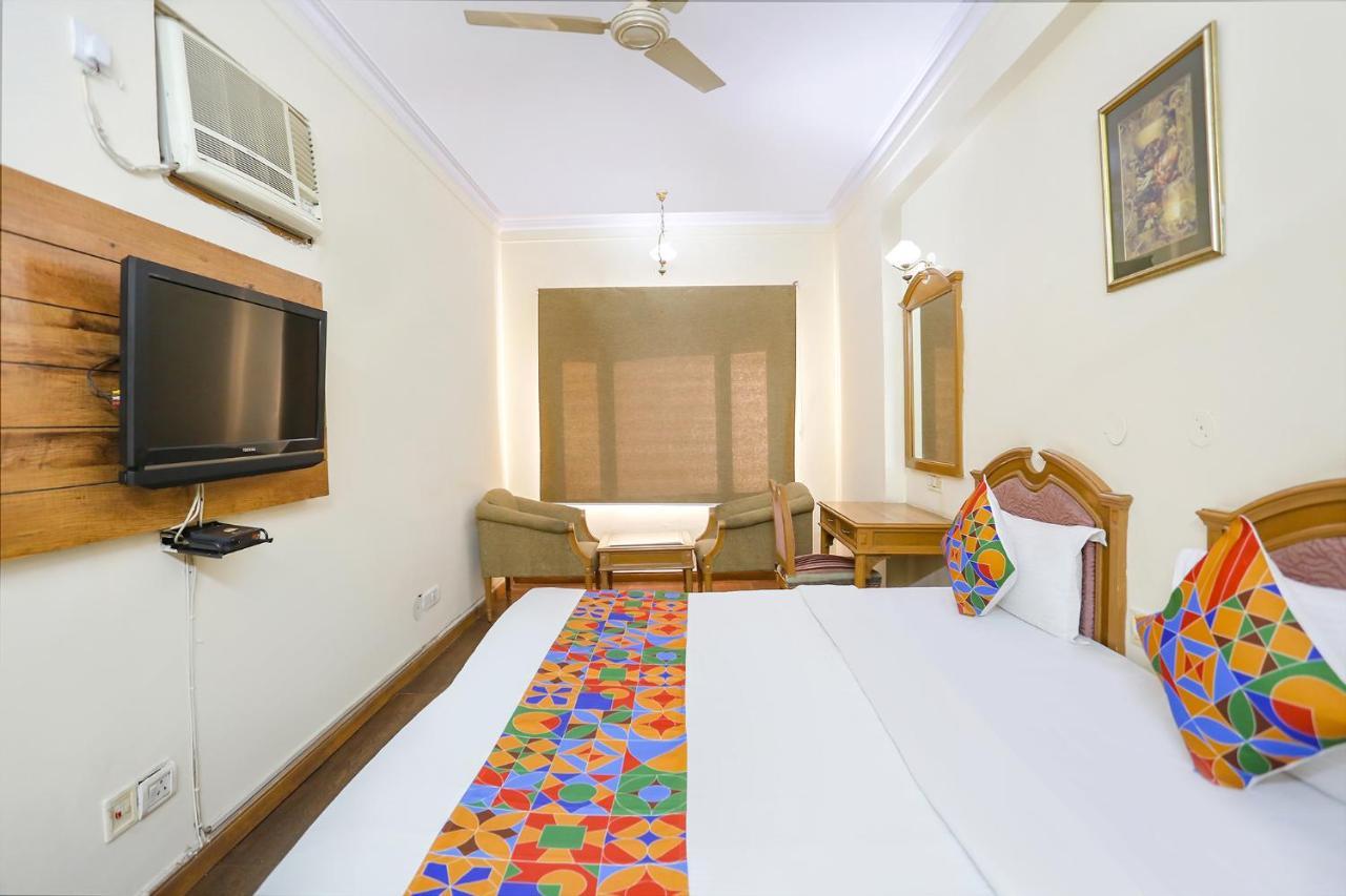 Fabhotel Altus グルガウン エクステリア 写真