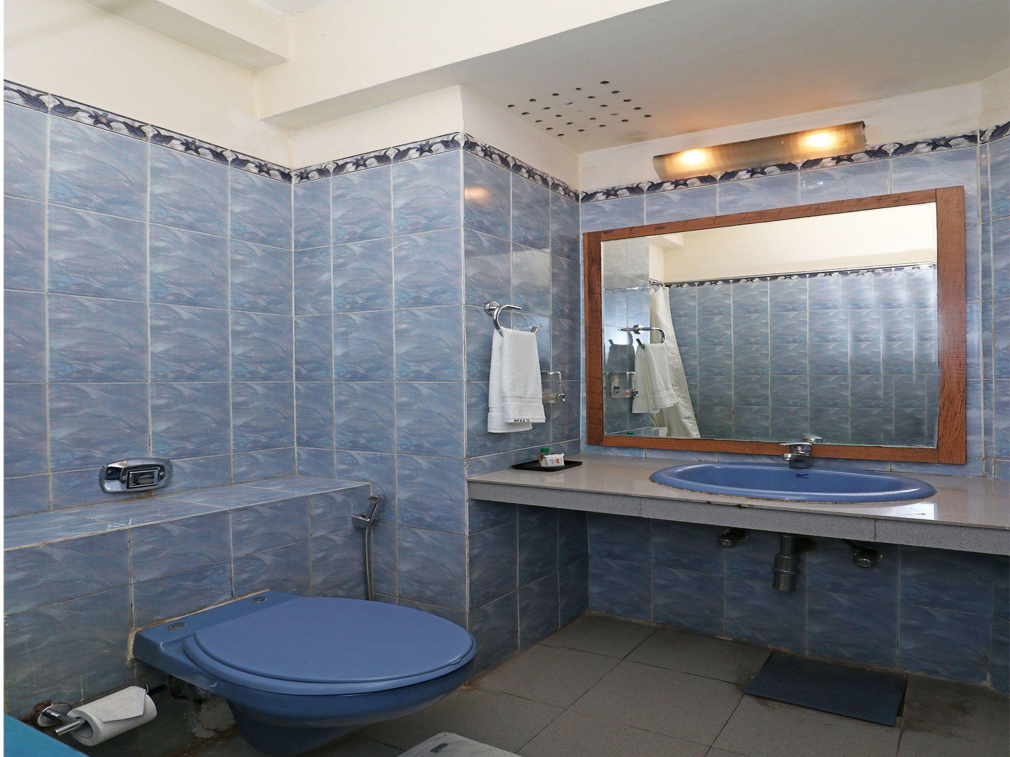 Fabhotel Altus グルガウン エクステリア 写真